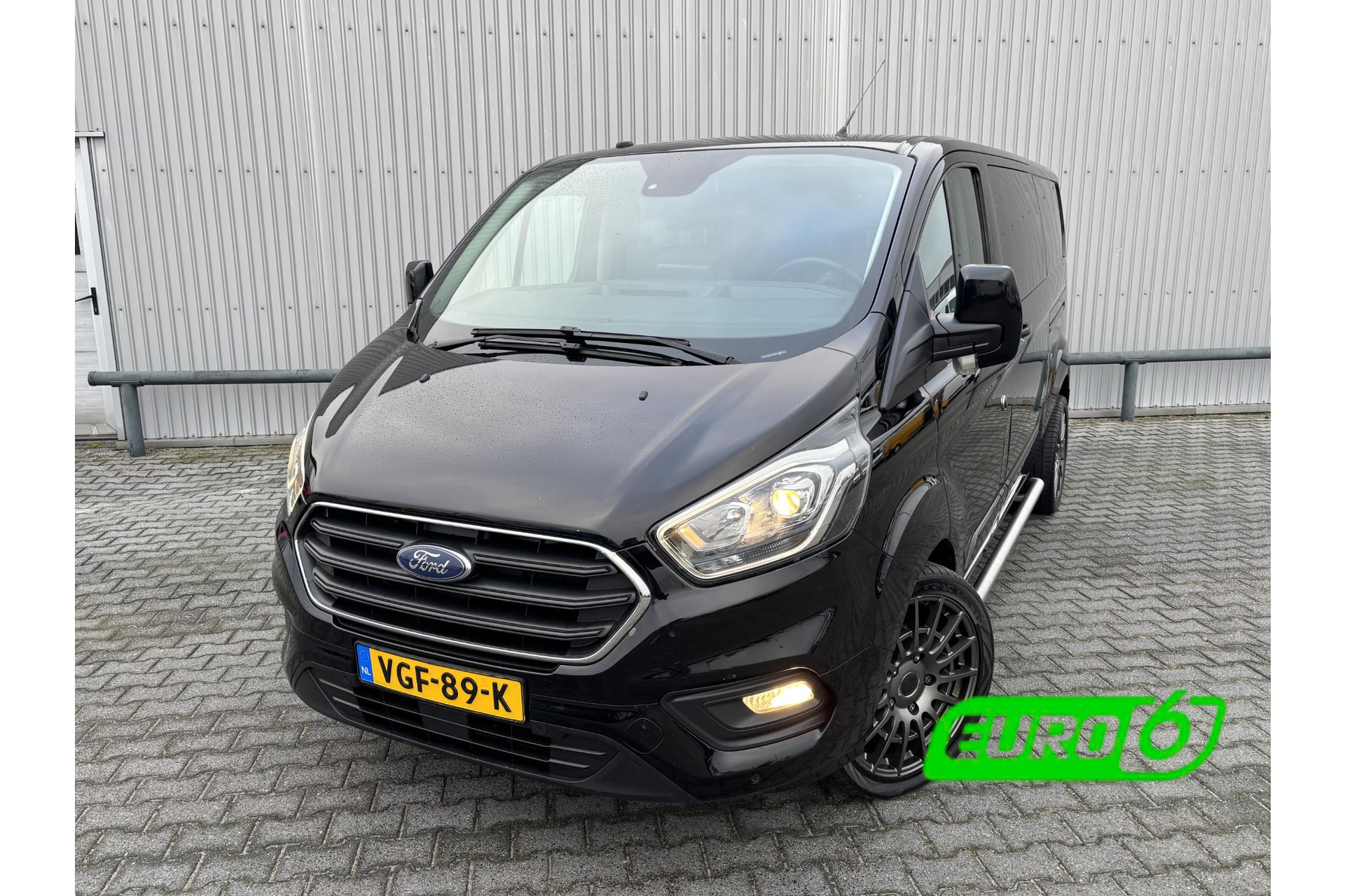 Ford Transit Custom 2.0 TDCI L2H1 DC*AUTOM.*ECC*CRUISE*NAVI*HAAK*CAM*